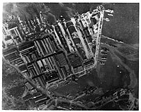 Yokosuka_naval_base_18_July_1945.jpg